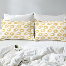 Load image into Gallery viewer, Lip Comforter Cover Couple Lovers,Golden Yellow Bedding Set Teens Youth Girls Foil Love Heart Royal Luxury Coverlet Set Gift Collection AU DE Single Double UK US Queen King Size With Corner Ties And Zipper Closure