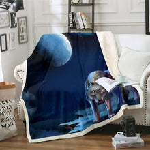 Load image into Gallery viewer, Wolf Fleece Blanket Wild Animal Pattern Throw Blanket for Couch Bed Sofa Cool Wildlife Style Sherpa Blanket Stain Resistant Safari Wolf Room Decor Blanket