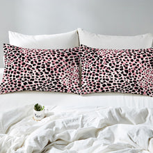 Load image into Gallery viewer, Girls Leopard Print Bedding Set for Girly Women Pink Cheetah Print Comforter Cover Wild Animal Theme Duvet Cover Room Decor Wildlife Style Bedspread Cover Bedding Collection 2/3pcs