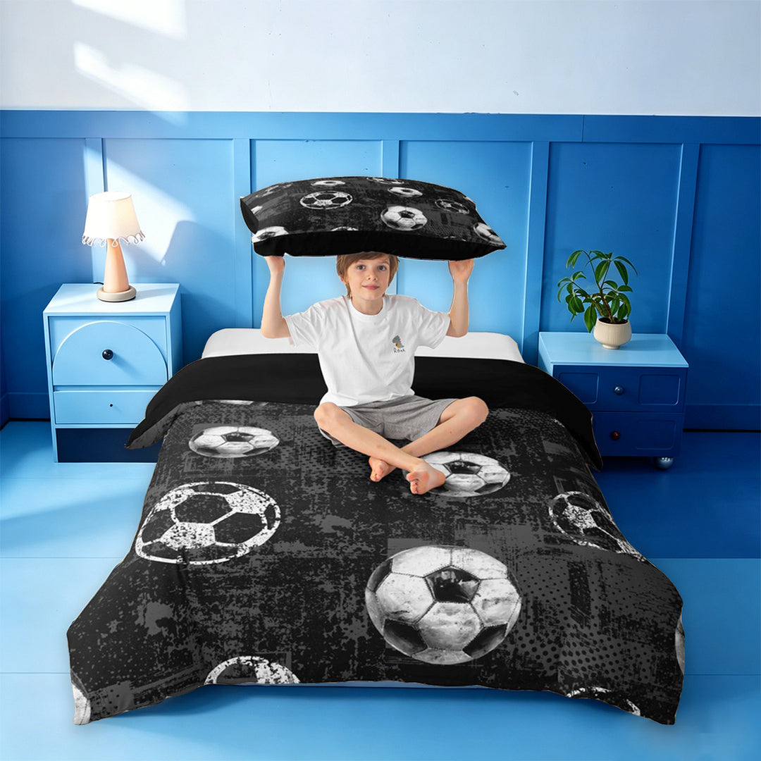 meiyoeat Vintage Graffiti Football Pattern Bedding For Kids,Boys Ball Games Duvet Cover Full For Soccer Lovers,Black Reversible,3-Piece(No Comforter)