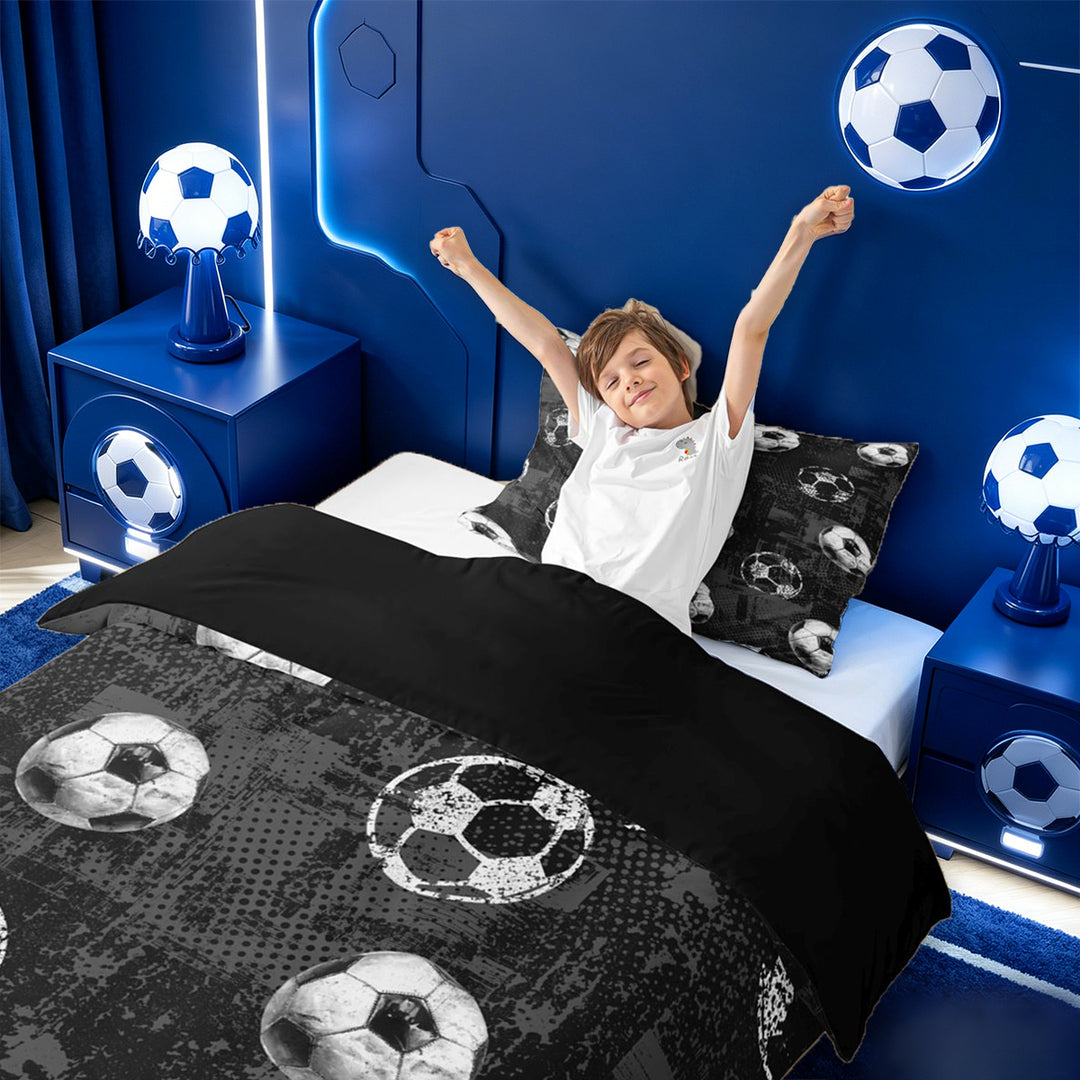 meiyoeat Vintage Graffiti Football Pattern Bedding For Kids,Boys Ball Games Duvet Cover Full For Soccer Lovers,Black Reversible,3-Piece(No Comforter)