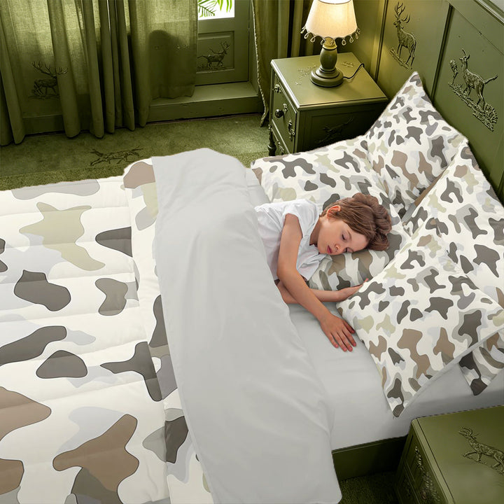 meiyoeat Rustic Camouflage 7-Piece King Bedding For Kids,Retro Farmhouse Camouflage Hunting King Bed in a Bag For Men,Light Gray Reversible