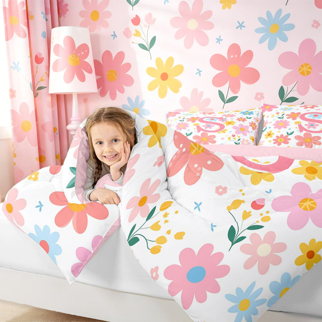 meiyoeat Cute Floral Alphabet Print Full Size Comforter Sets For Girls,Cartoon Flowers Monogrammed S Letter Bedding Sets For Kids,pink Reversible,3pcs
