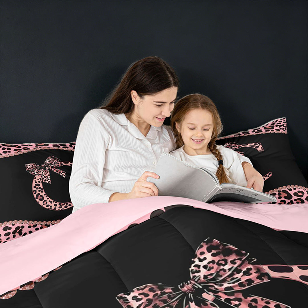 meiyoeat Cheetah Pattern Monogrammed C Full Size Comforter Sets For Kids,Pink Leopard Print Bow Bedding Sets For Girls,pink Reversible,3-Piece