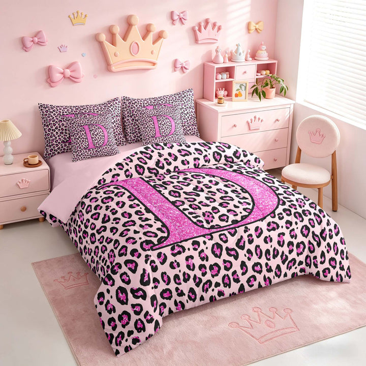 meiyoeat Glitter Leopard Print Letter D Bedding Comforter Set, Girls Teens, Pink Sparkle Monogrammed Full Bedding Set, Pink Reversible 7pcs