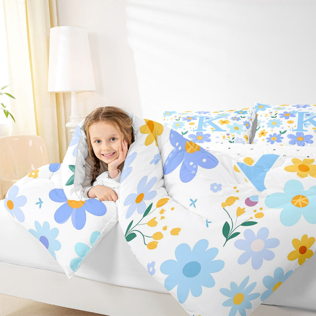 Meiyoeat Charming Wildflower Letter K Bedding Comforter Set 7 Pieces for Girls Preschoolers, Pretty Graphic Full Bedding Set for School, Light Blue Yellow White