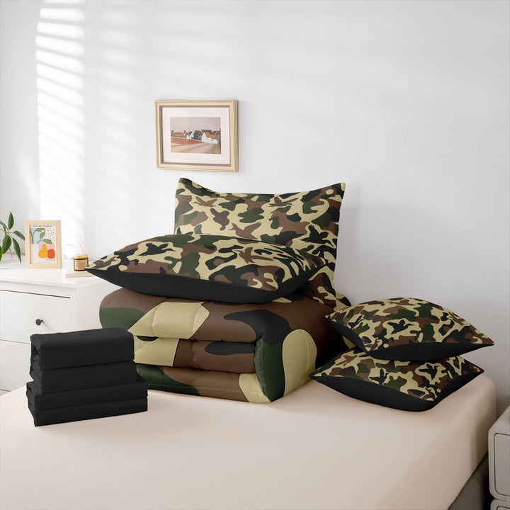 meiyoeat Vintage Camo Duck 7-Piece King Bedding For Kids,Rustic Farmhouse Hunting King Bed in a Bag For Men, Beige Green,Black Reversible