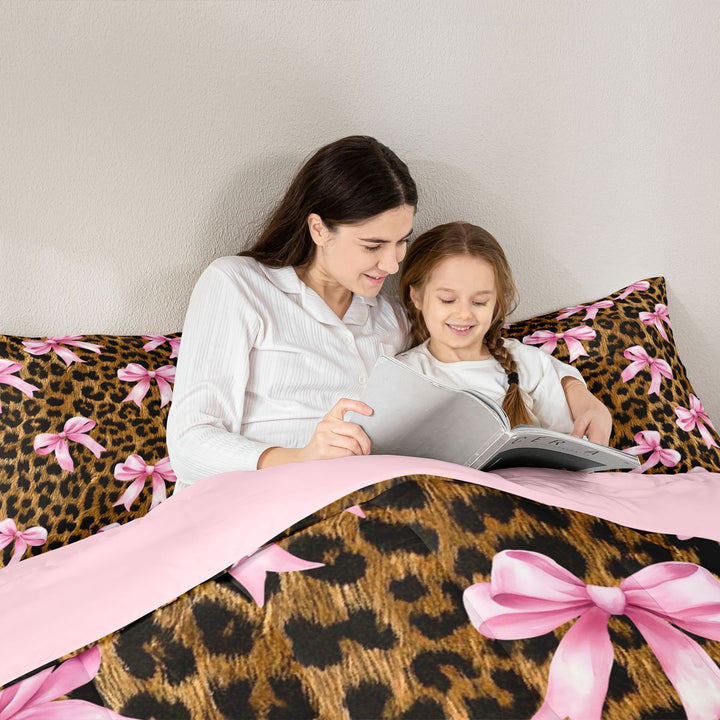 Meiyoeat Vintage Leopard Print Full Size Comforter Sets 3-Piece, Pink Ribbon Bow Bedding Comforter Set, Brown Black,Pink Reversible