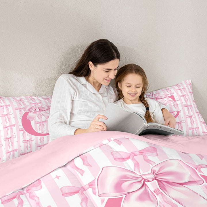 Meiyoeat Sweet Bow Letter C Full Size Comforter Sets 3 Pieces for Girls Toddlers, Lovely Stripe Bedding Sets, Light Pink White,Pink Reversible