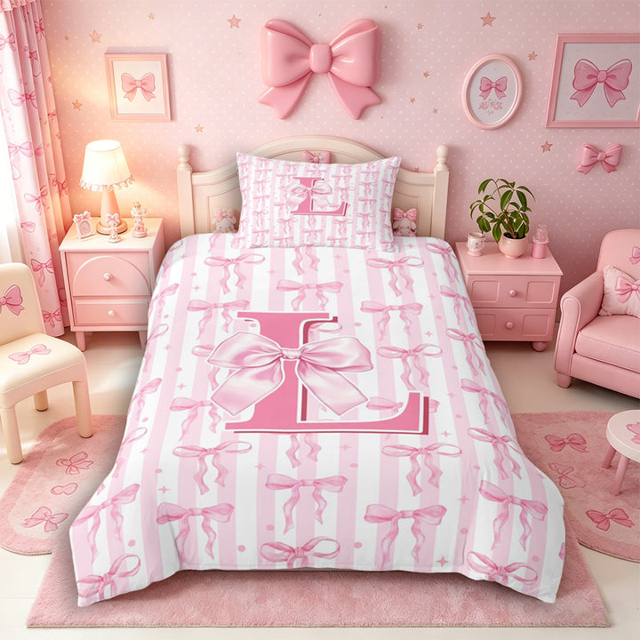Meiyoeat Coquette Bow Letter L Duvet Cover Set for Girls Kids, Preppy Stripe Bedding Full for Nursery, Light Pink White,Pink Reversible,3pcs,No Comforter