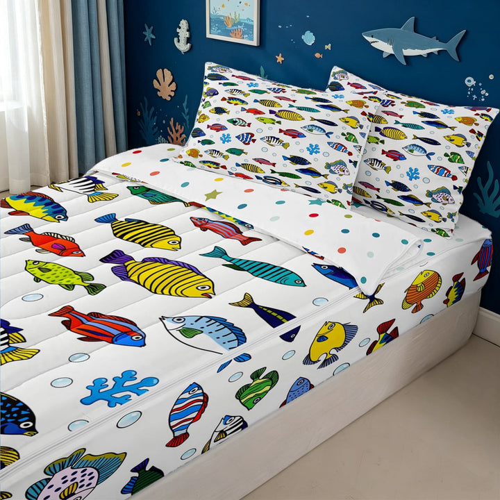 meiyoeat Color Tropical Cartoon Fish Zipper Full Size Comforter Sets with Fitted Sheet and 2 Pillowcases for Girls Boys, Coral Sea Wildlife Zipper Bedding Set, Polkadot Reversible, 4 Pieces