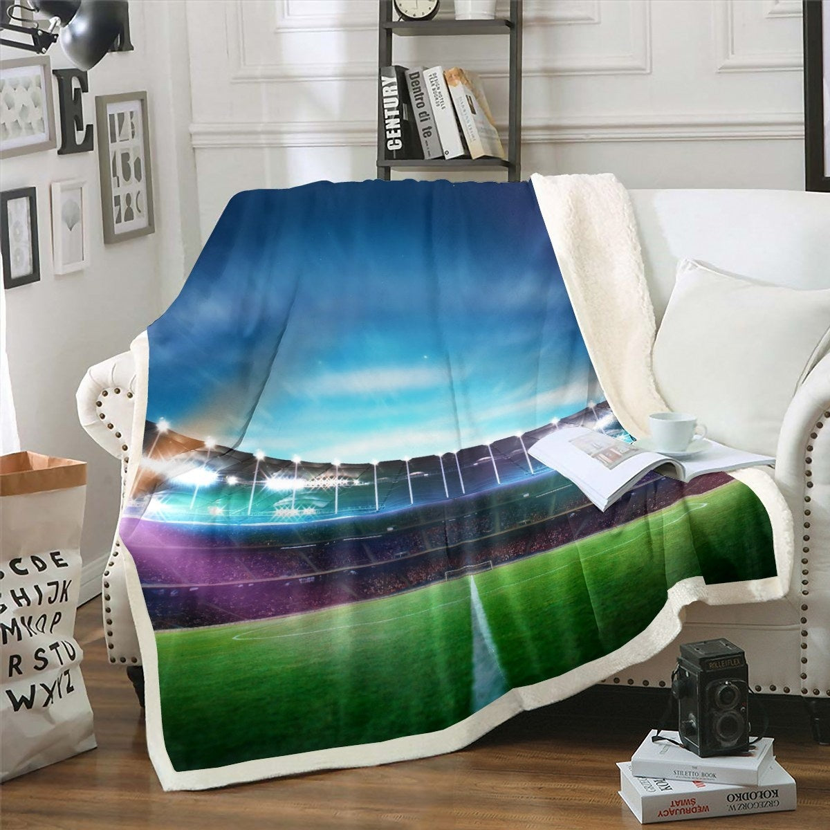 Football Sherpa Blanket Sports Theme Throw Blanket Football Field Flee –  DreamInTheHouse, image size:1200x1200